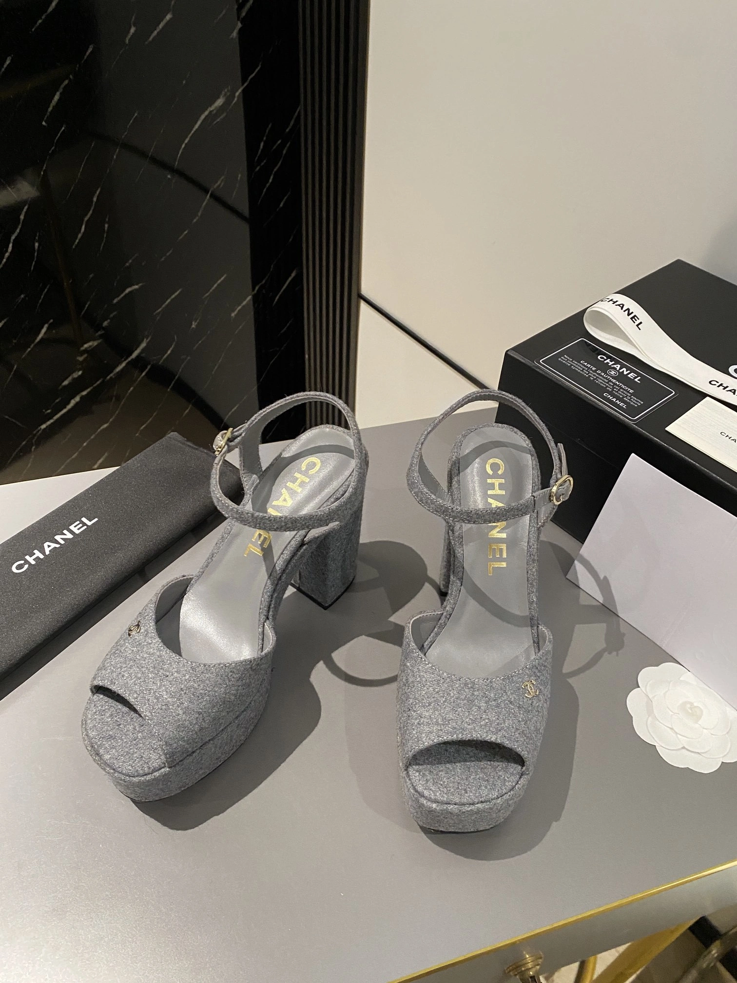 3h1958 G45740 B17146 NZ517 Heel height：9.5CM Waterproof：3.5CM sheepskin item:DT-X000J1207